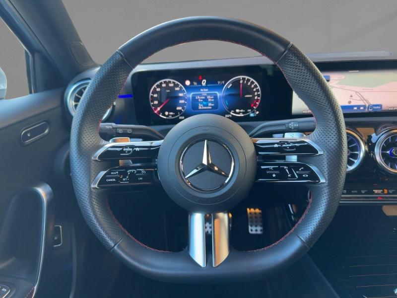 MERCEDES-BENZ A 250 e AMG Line NP € 60.540.-
