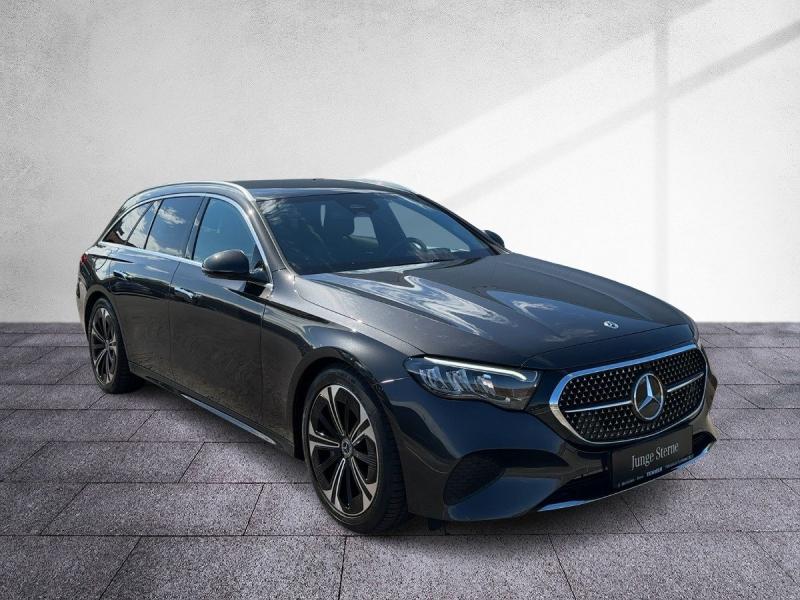 MERCEDES-BENZ E 300 de 4M T NP € 74.305.-