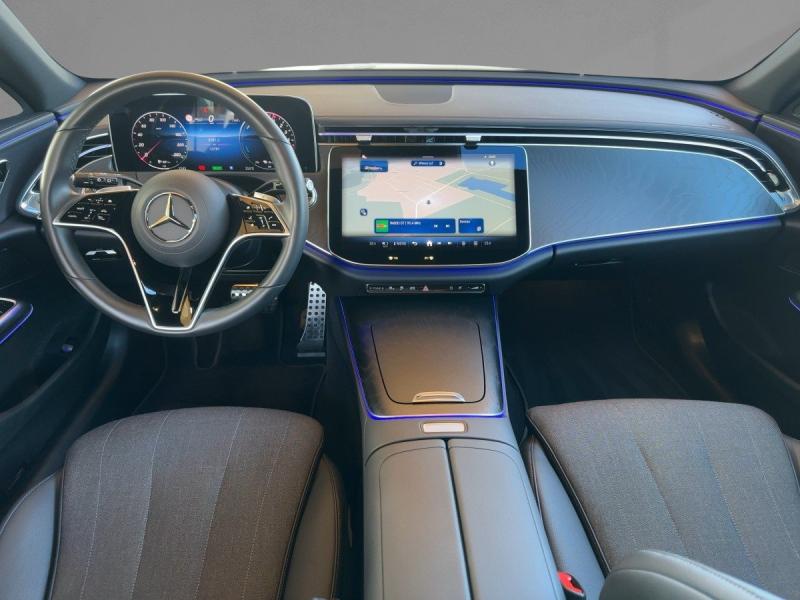 MERCEDES-BENZ E 300 de 4M T NP € 74.305.-