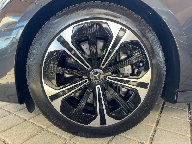 MERCEDES-BENZ E 300 de 4M T NP € 74.305.-