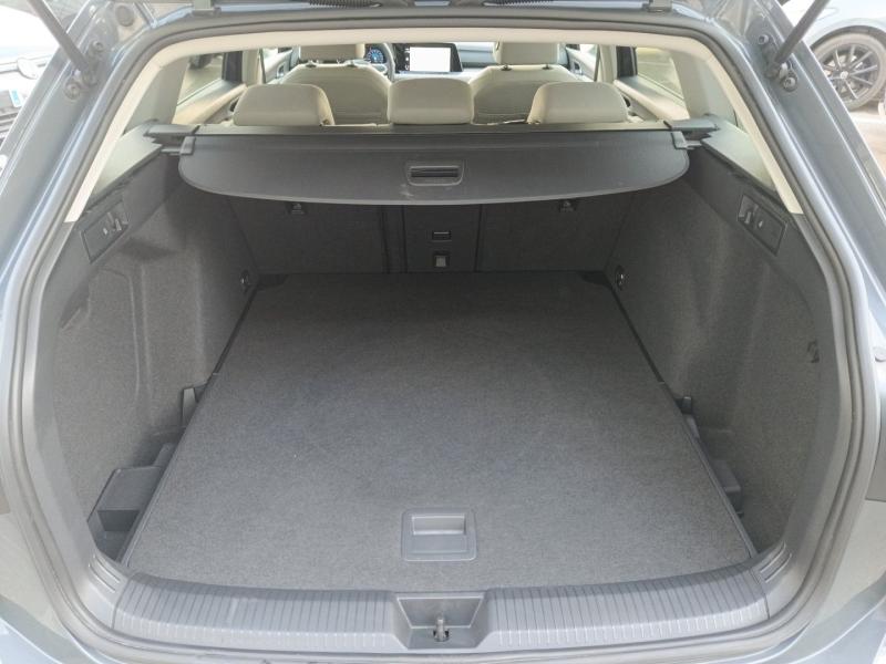 VW Golf Variant Life TDI