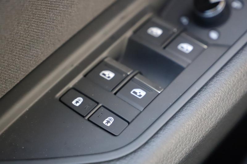 Audi Q8 55 e-tron quattro business