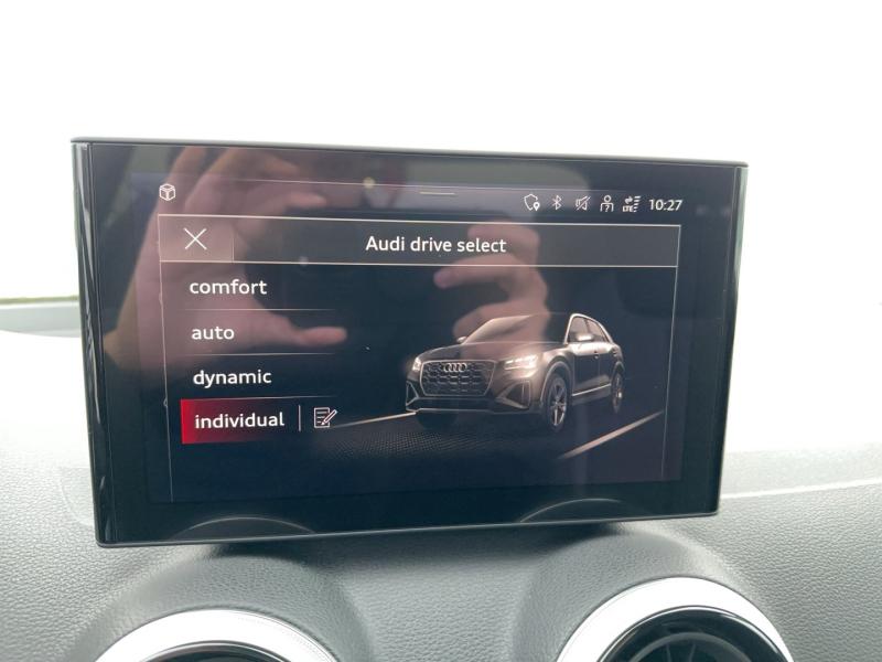 Audi Q2 30 TFSI admired