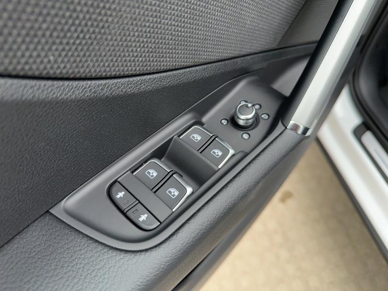 Audi Q2 30 TFSI admired