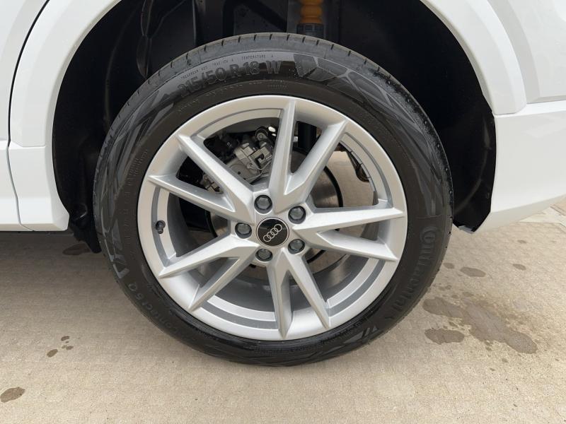 Audi Q2 30 TFSI admired