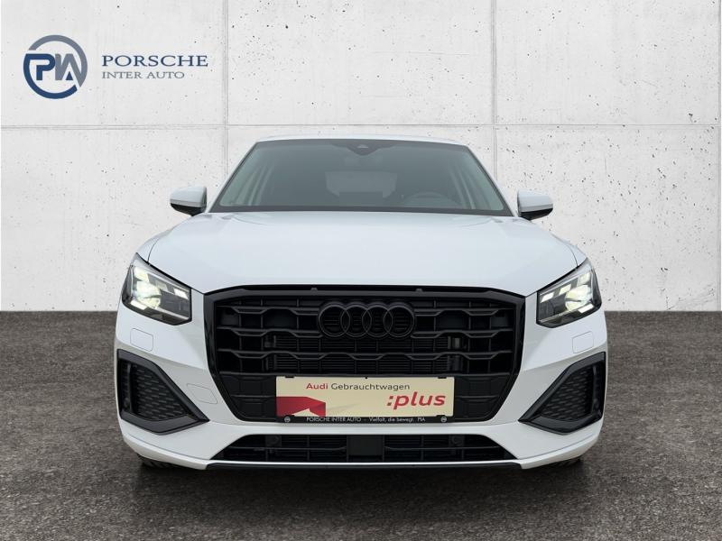 Audi Q2 30 TFSI admired