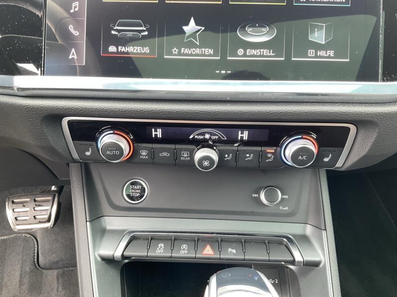 Audi Q3 35 TFSI admired