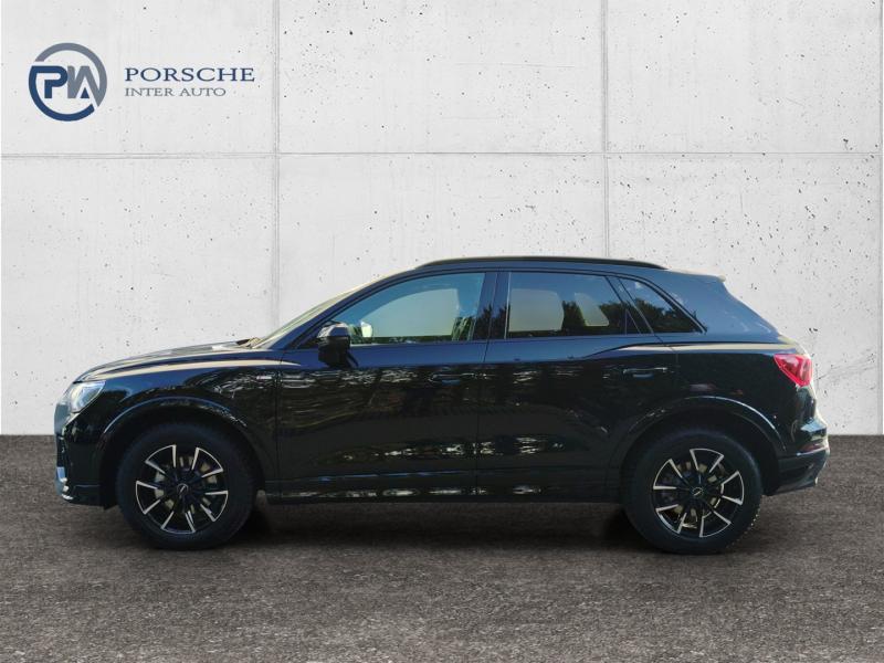 Audi Q3 35 TFSI admired