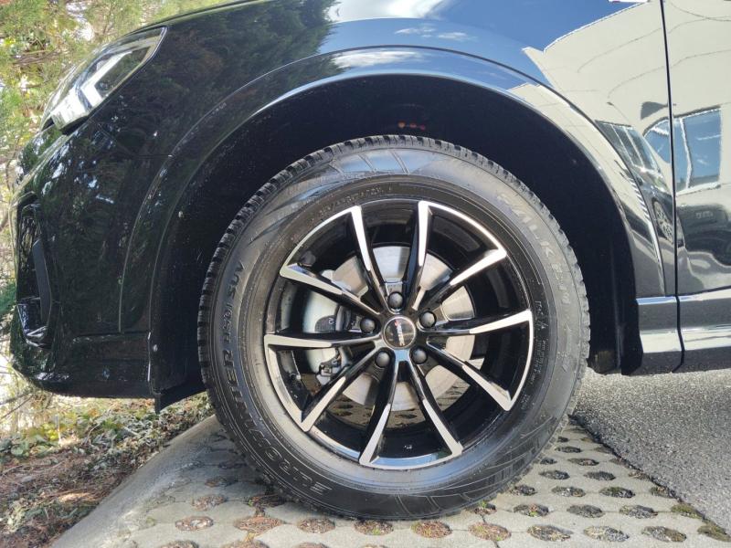 Audi Q3 35 TFSI admired