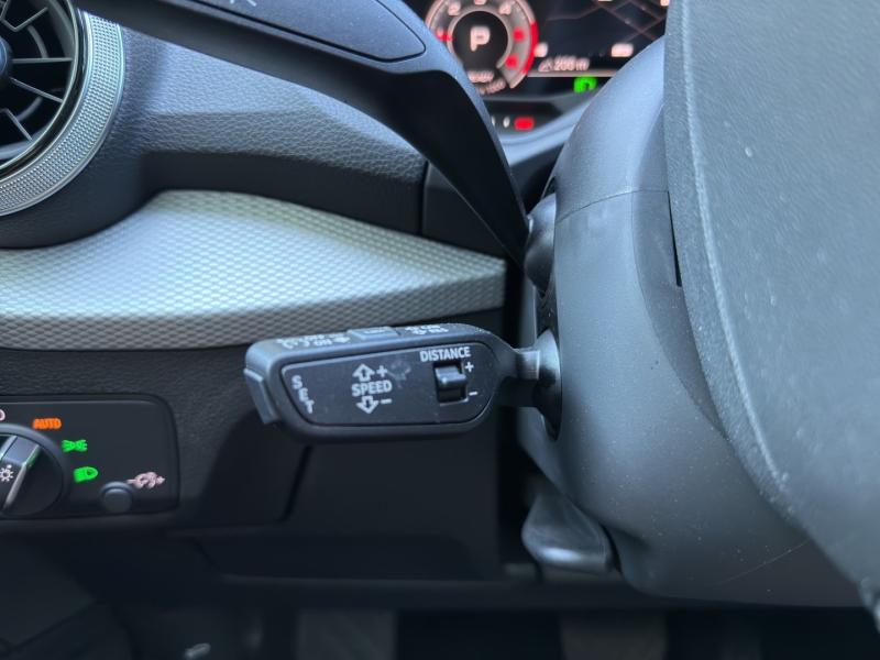 Audi Q2 35 TDI S line