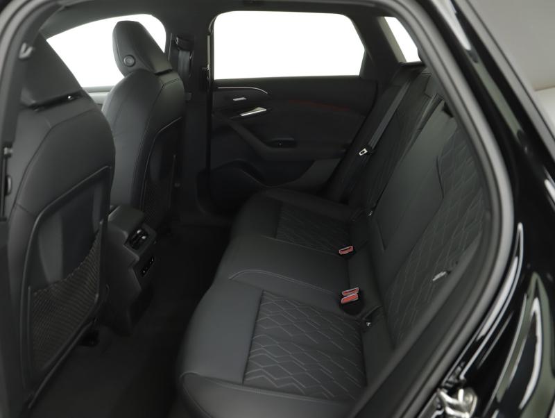 Audi A6 Avant e-tron quattro