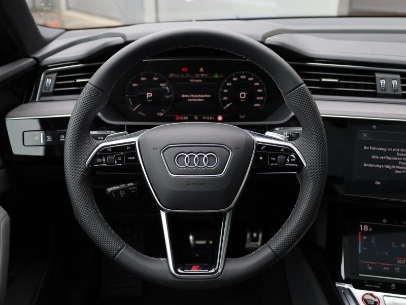 Audi SQ8 Sportback e-tron quattro