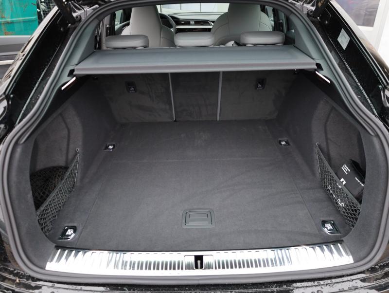 Audi SQ8 Sportback e-tron quattro