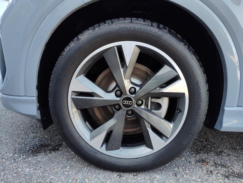 Audi Q4 55 e-tron quattro