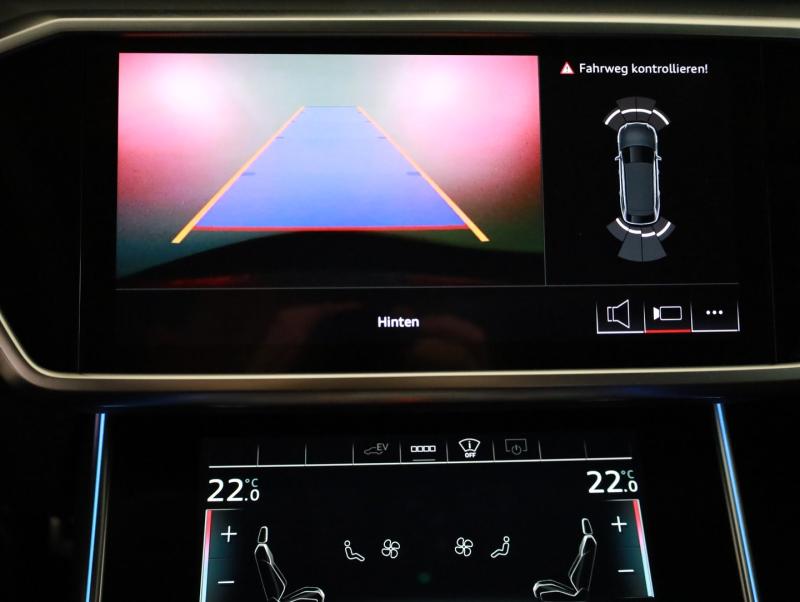 Audi A6 Avant 55 TFSI e quattro S line PA