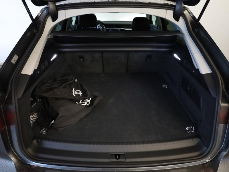 Audi A6 Avant 55 TFSI e quattro S line PA