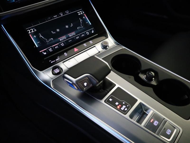 Audi A6 Avant 55 TFSI e quattro S line PA