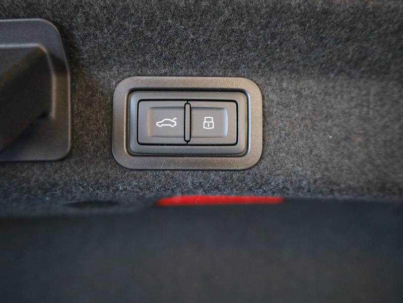 Audi A6 Limousine 55 TFSI e quattro S line PA