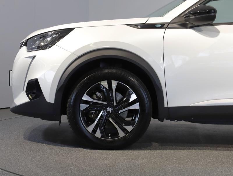 Peugeot e-2008 50kWh Allure Pack