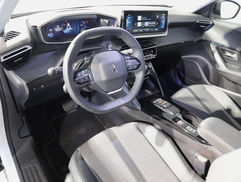 Peugeot e-2008 50kWh Allure Pack