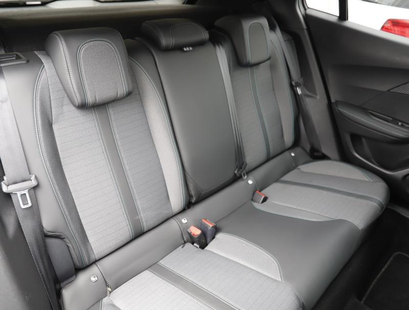 Peugeot e-2008 50kWh Allure Pack