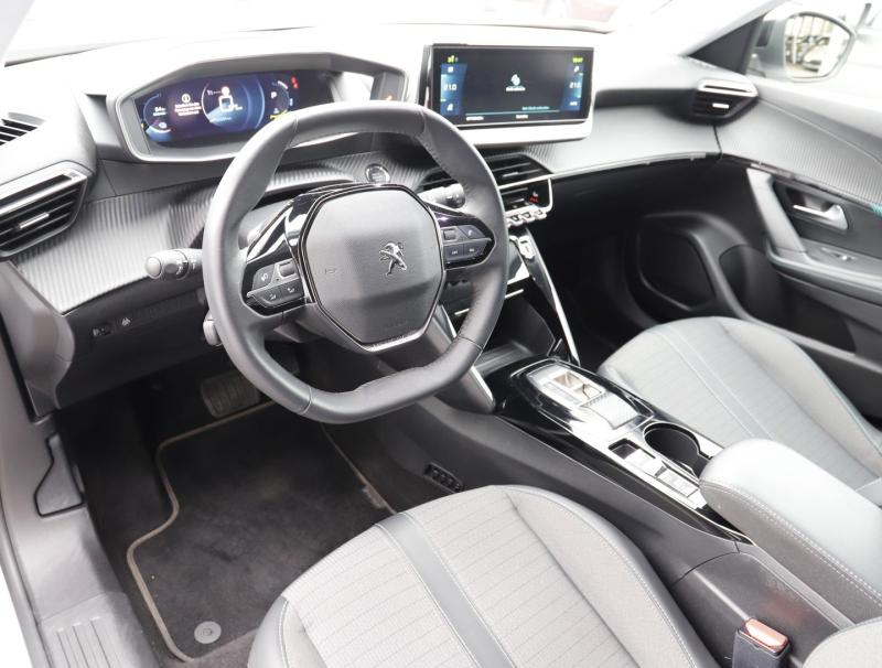 Peugeot e-2008 50kWh Allure Pack