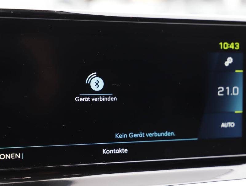 Peugeot e-2008 50kWh Allure Pack