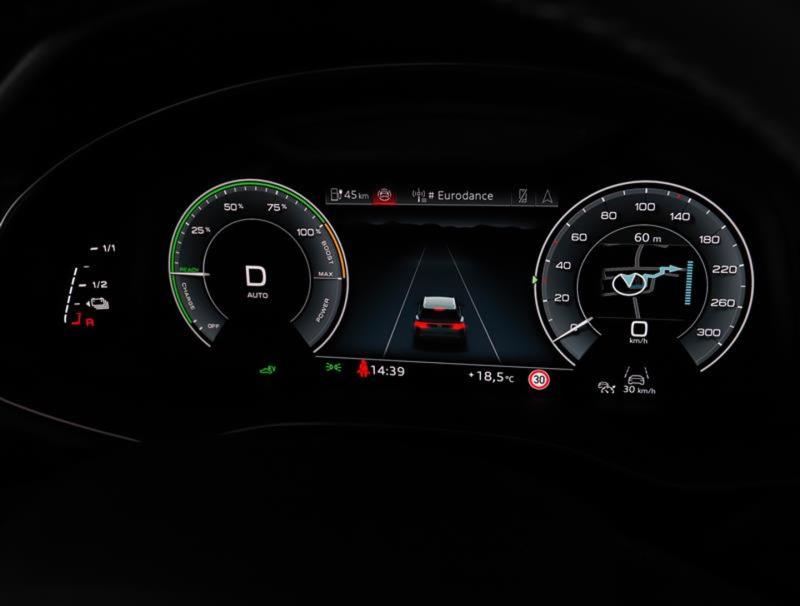 Audi Q8 55 TFSI e quattro
