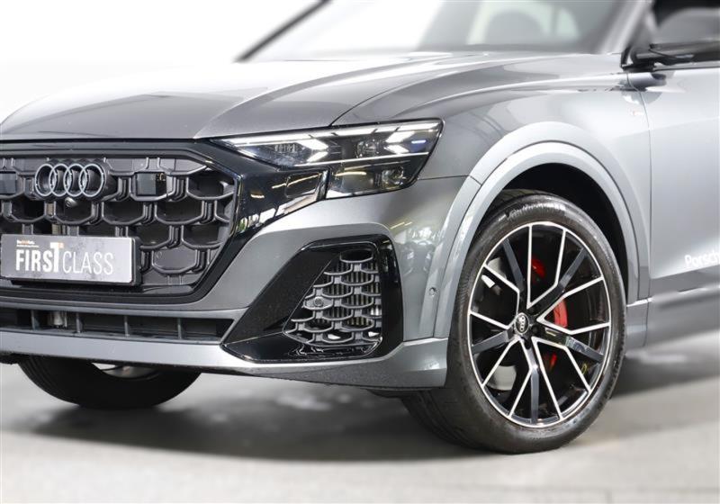 Audi Q8 55 TFSI e quattro