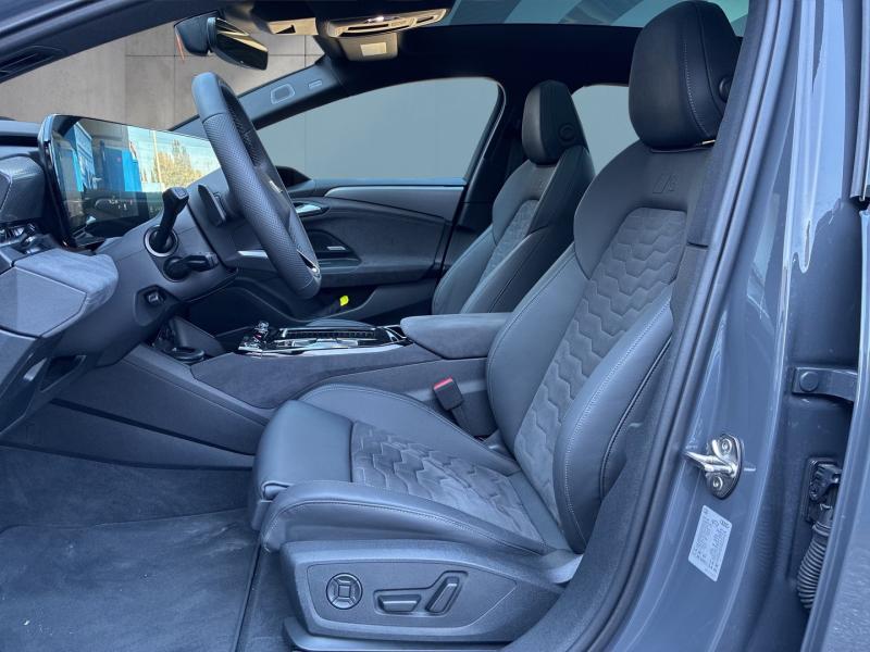 Audi A6 Avant e-tron quattro