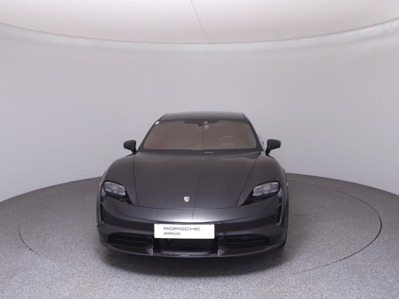 Porsche Taycan Turbo S Cross Turismo