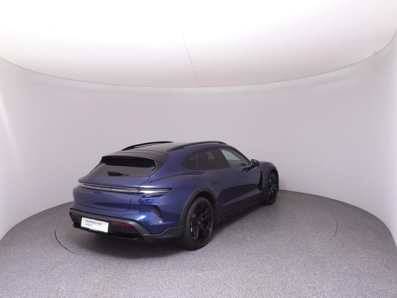 Porsche Taycan Turbo Cross Turismo