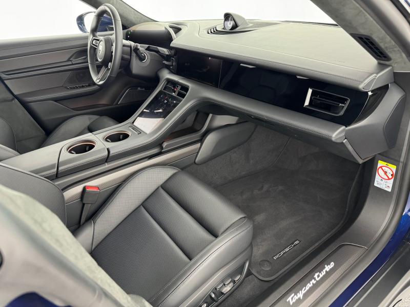 Porsche Taycan Turbo Cross Turismo