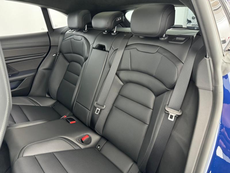 Porsche Taycan Turbo Cross Turismo