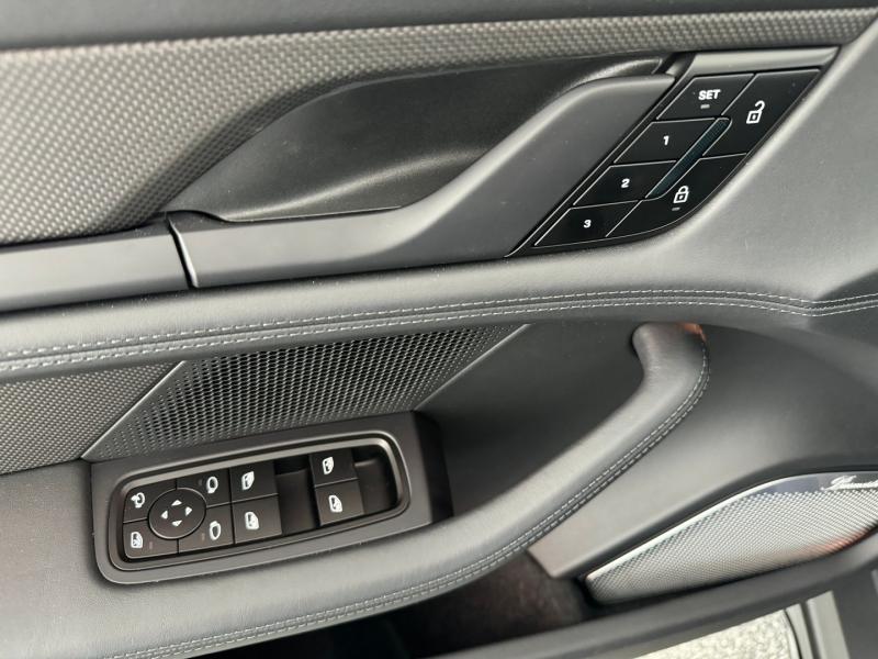 Porsche Taycan Turbo Cross Turismo