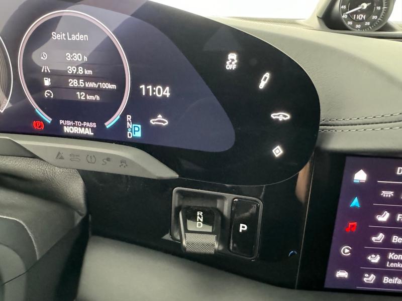 Porsche Taycan Turbo Cross Turismo