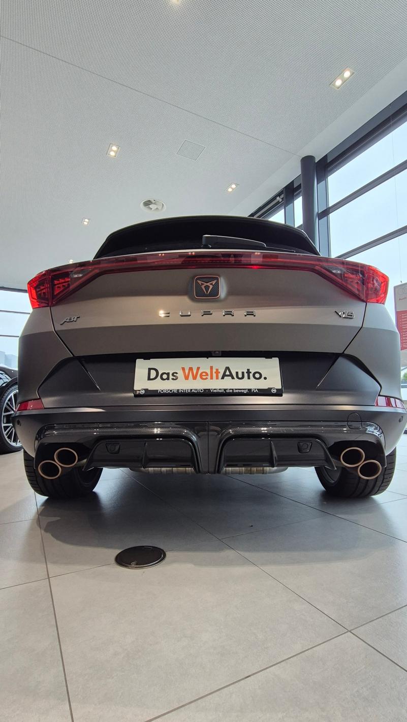 CUPRA Formentor VZ5 2.5 TSI 390 PS DSG 4Drive