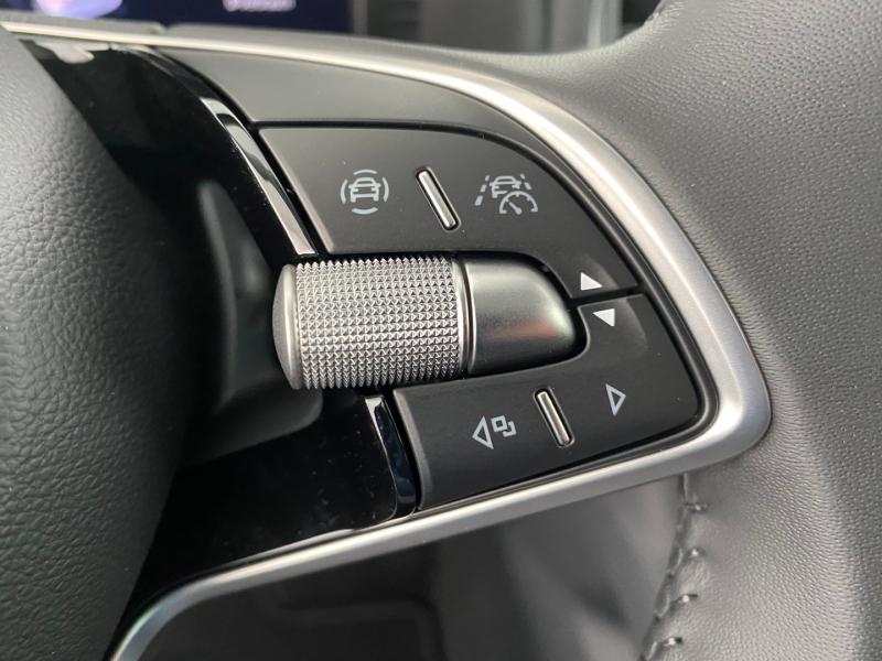 ŠKODA Karoq Selection TSI