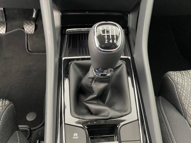 ŠKODA Karoq Selection TSI