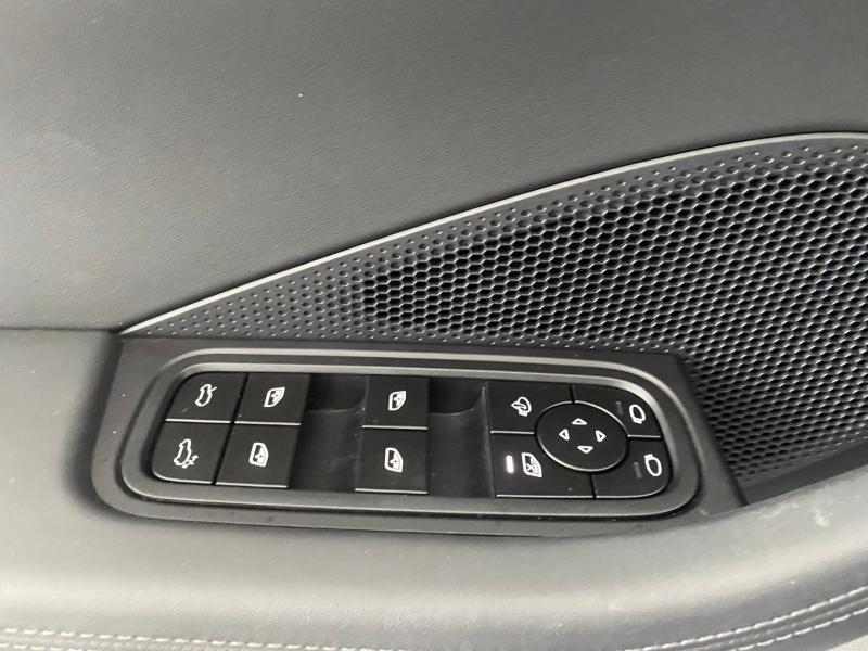 Porsche Macan 4