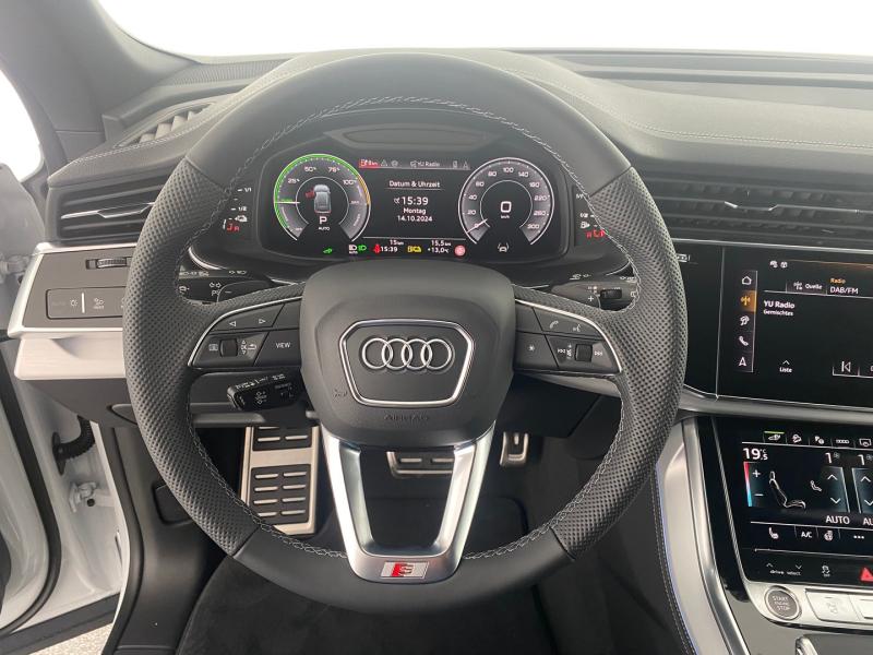 Audi Q8 55 TFSI e quattro