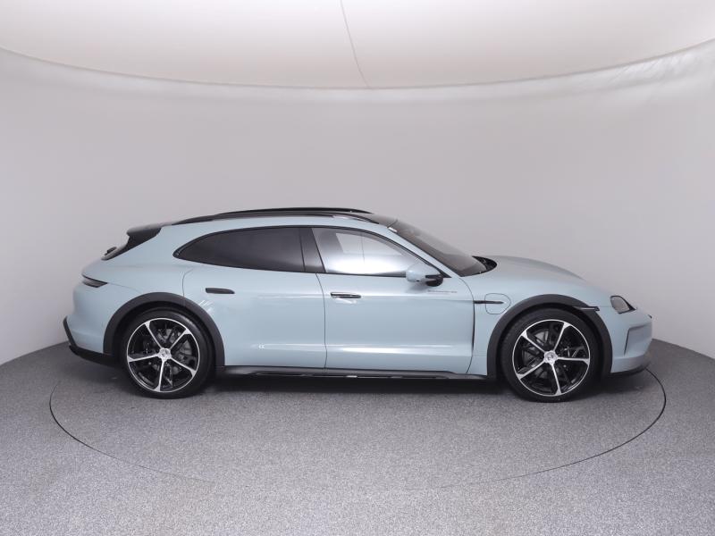 Porsche Taycan 4S Cross Turismo