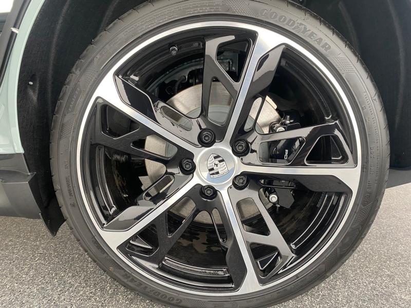 Porsche Taycan 4S Cross Turismo