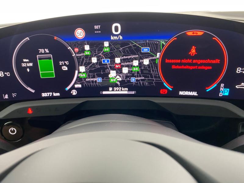 Porsche Taycan 4 Cross Turismo