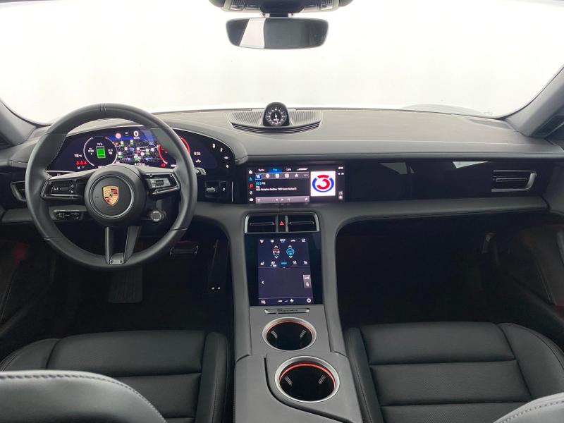 Porsche Taycan 4 Cross Turismo