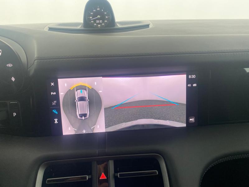 Porsche Taycan 4 Cross Turismo