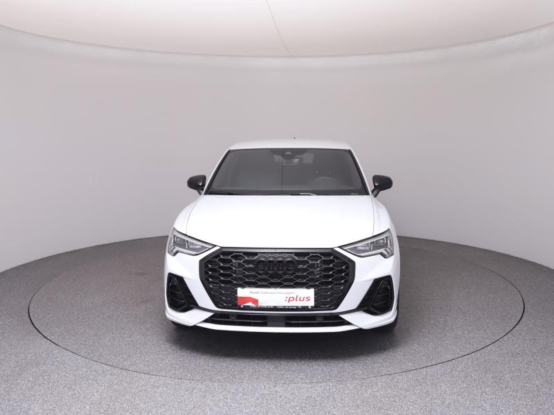 Audi Q3 Sportback 35 TDI admired