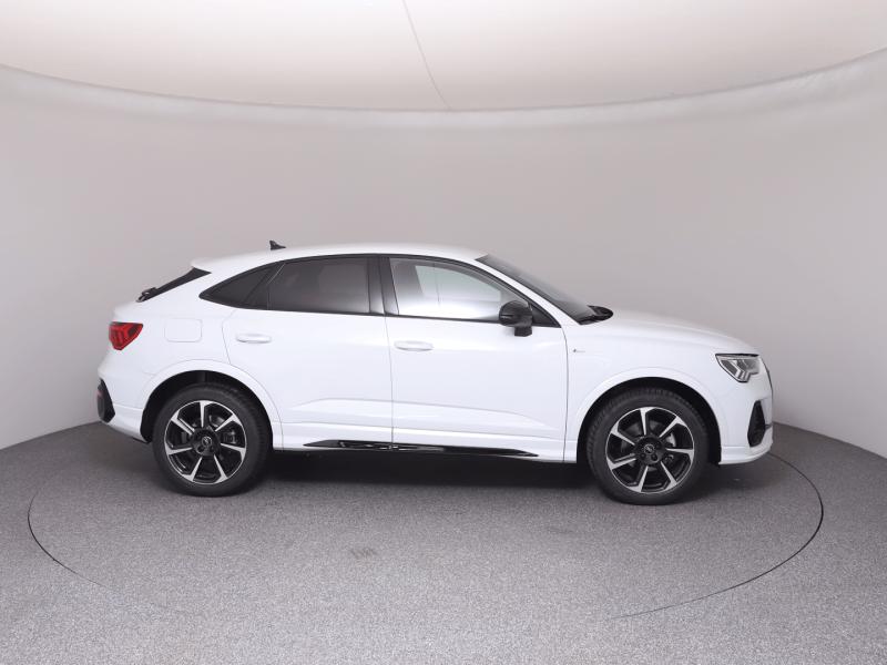 Audi Q3 Sportback 35 TDI admired