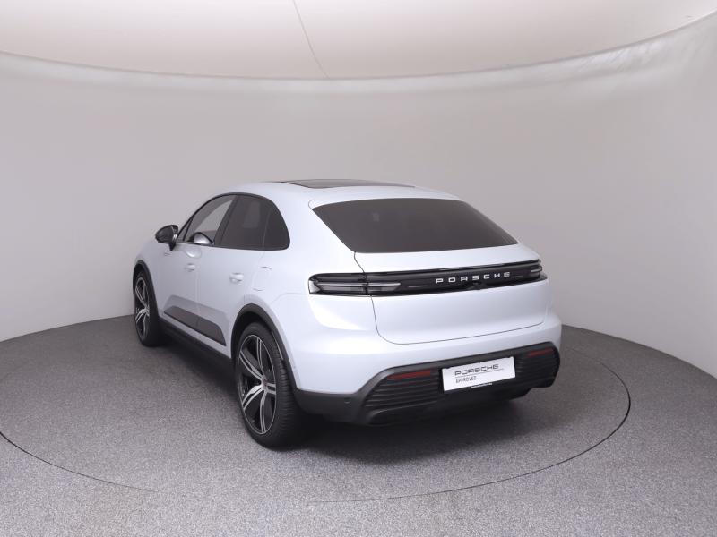 Porsche Macan 4
