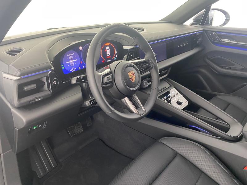 Porsche Macan 4